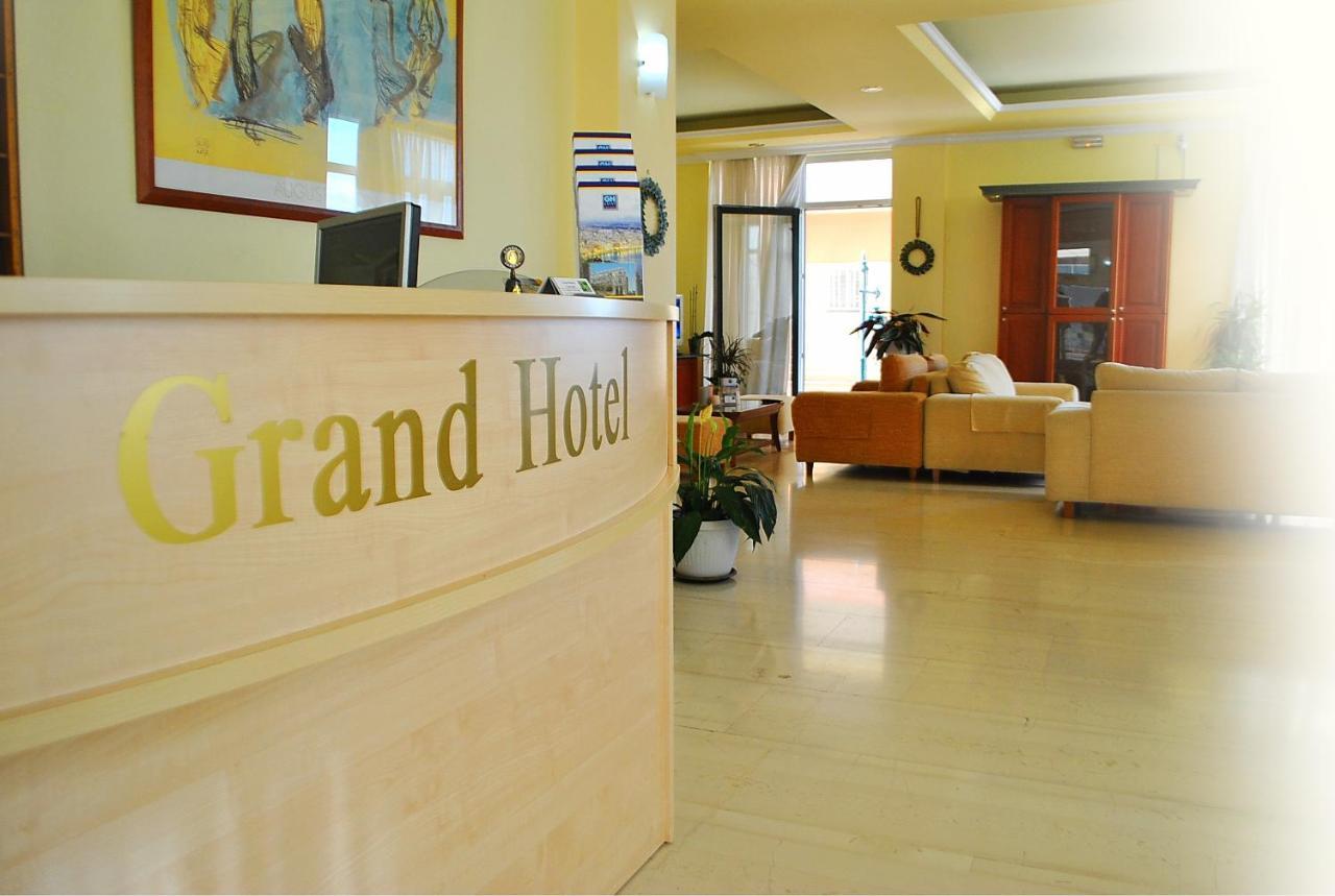 Grand Hotel Loutraki Eksteriør bilde